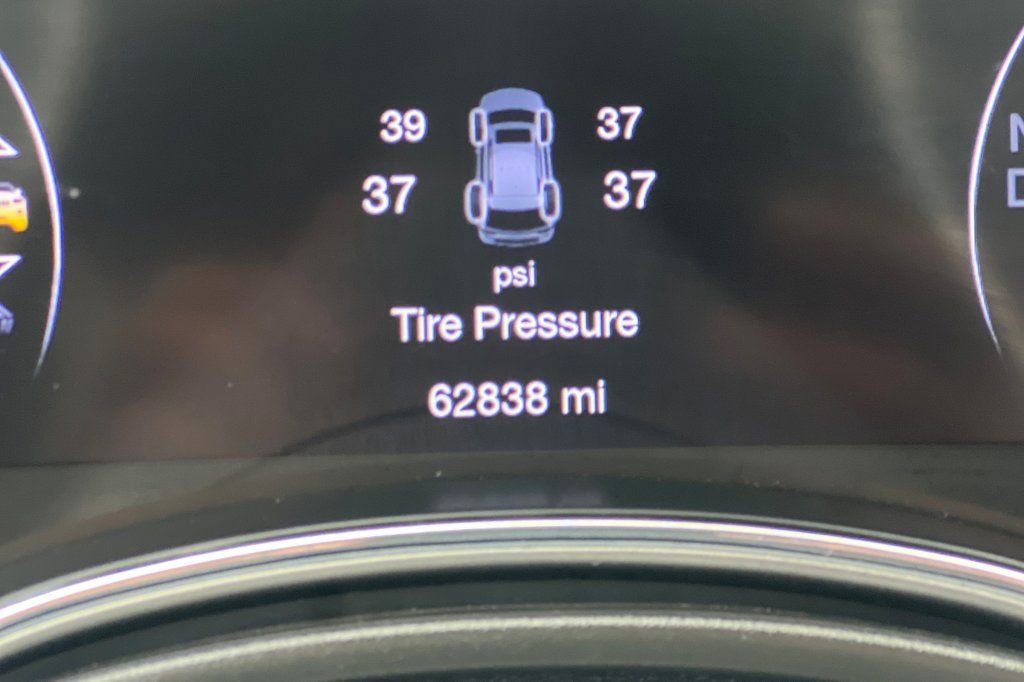 Used 2022 Jeep Grand Cherokee Limited w/ Trailer Tow Group IV image 23