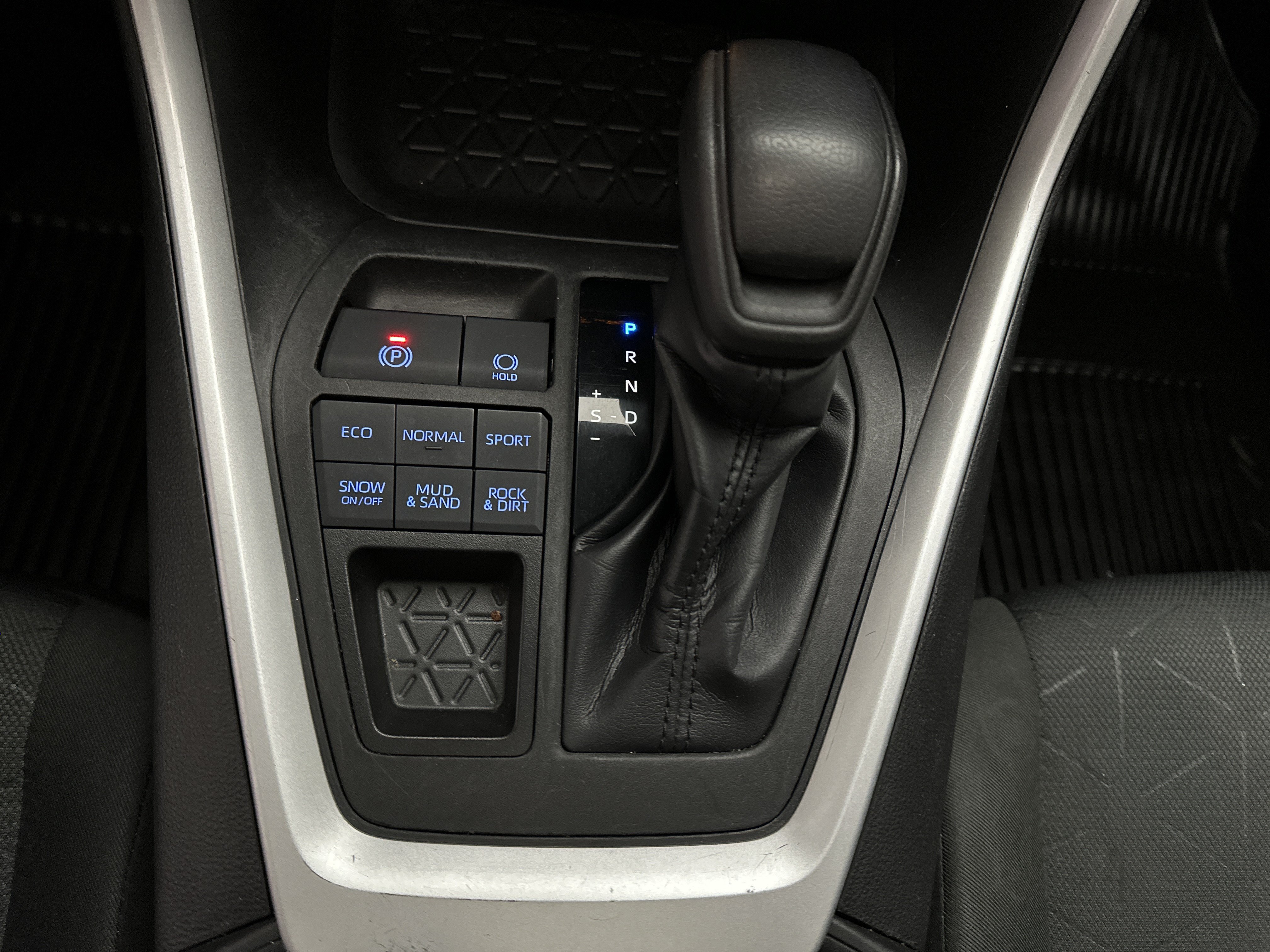Used 2022 Toyota RAV4 XLE w/ Convenience Package AWD/4WD image 36