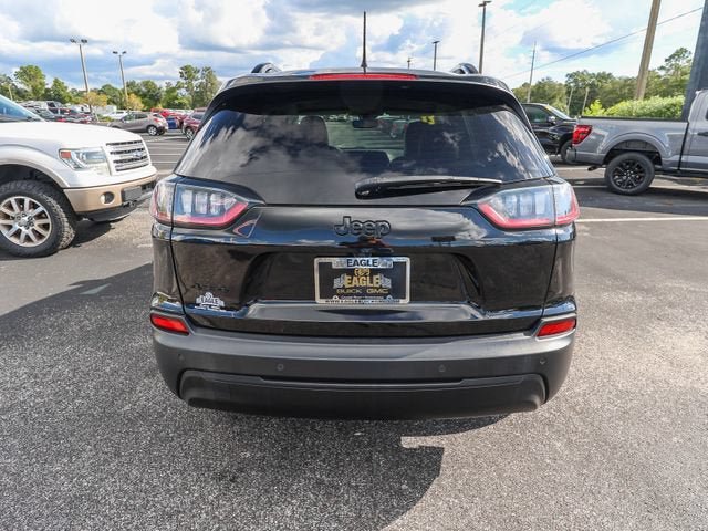 Used 2021 Jeep Cherokee Latitude Plus AWD/4WD image 17