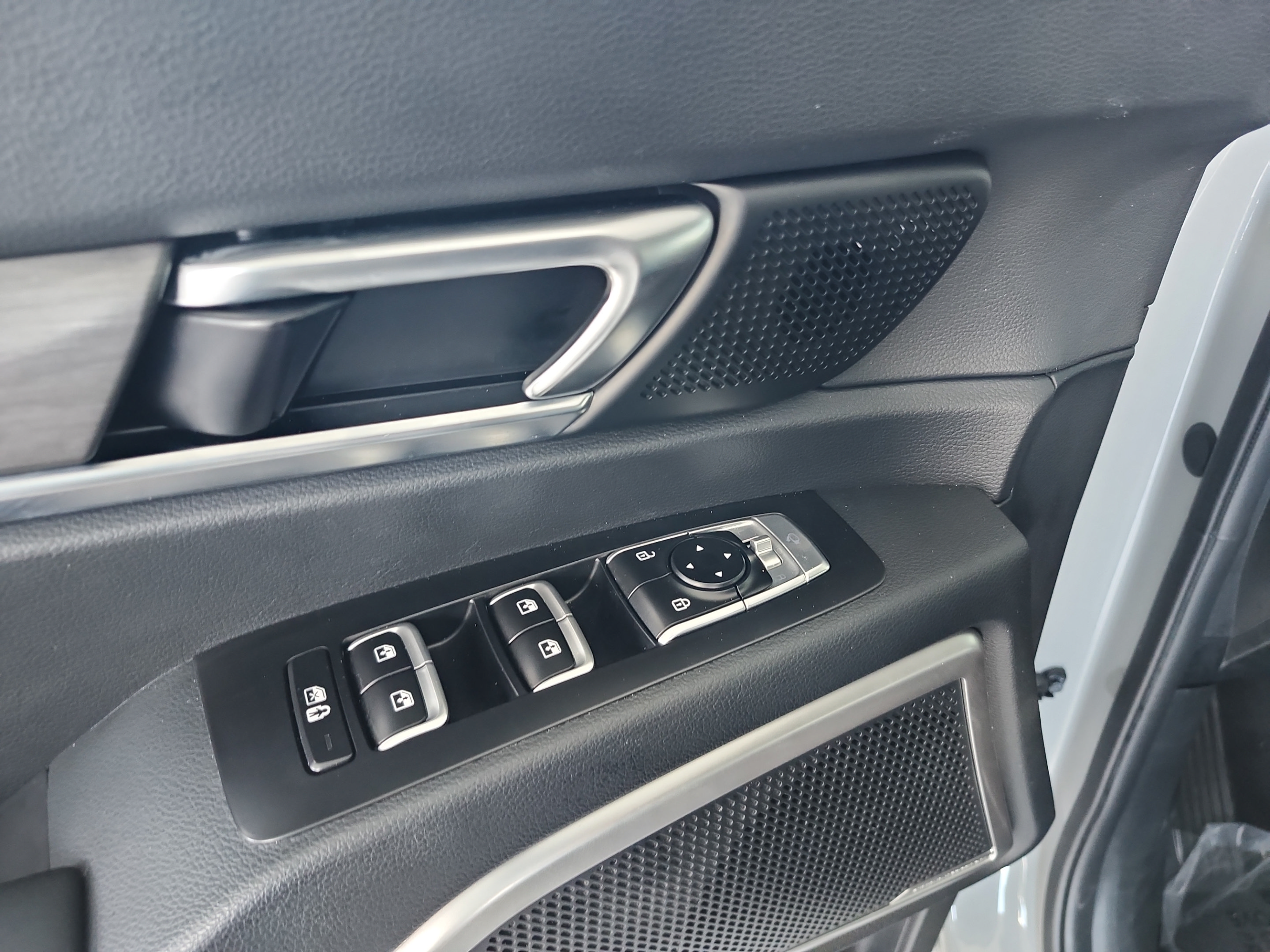 Used 2024 Kia Telluride EX X-Line AWD/4WD image 17
