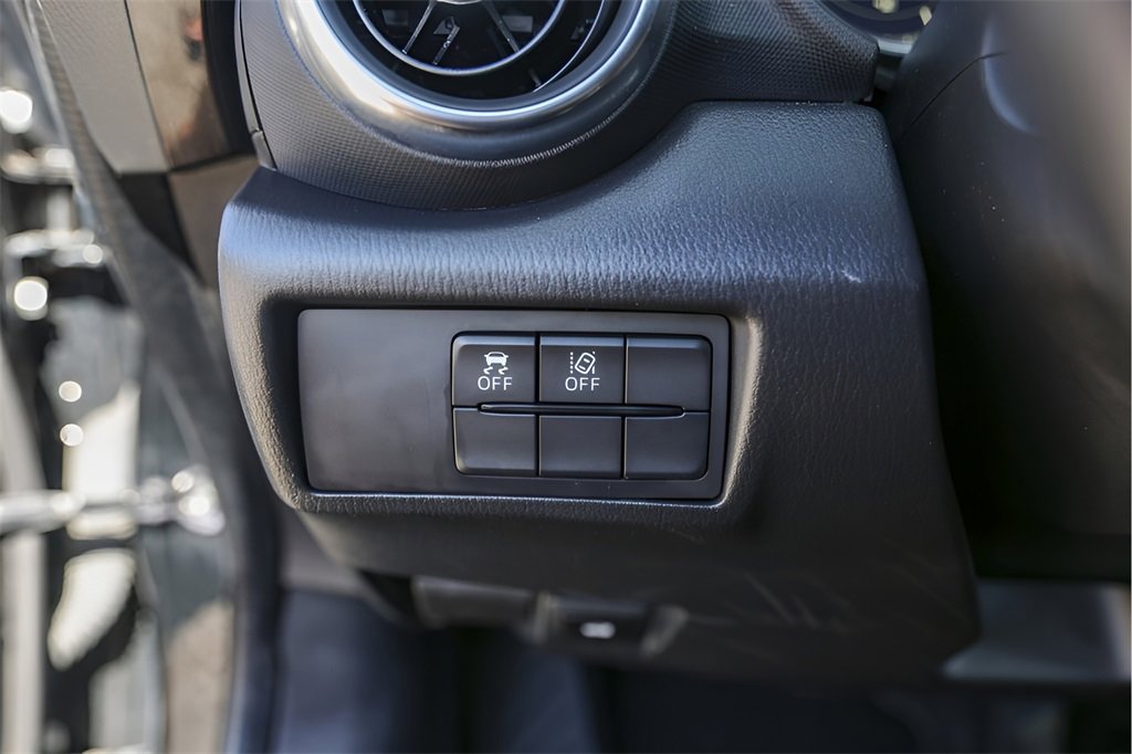 Used 2021 MAZDA MX-5 Miata RF Grand Touring image 17