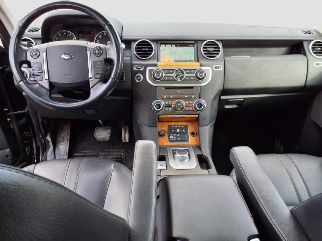 Used 2014 Land Rover LR4 HSE AWD/4WD image 13
