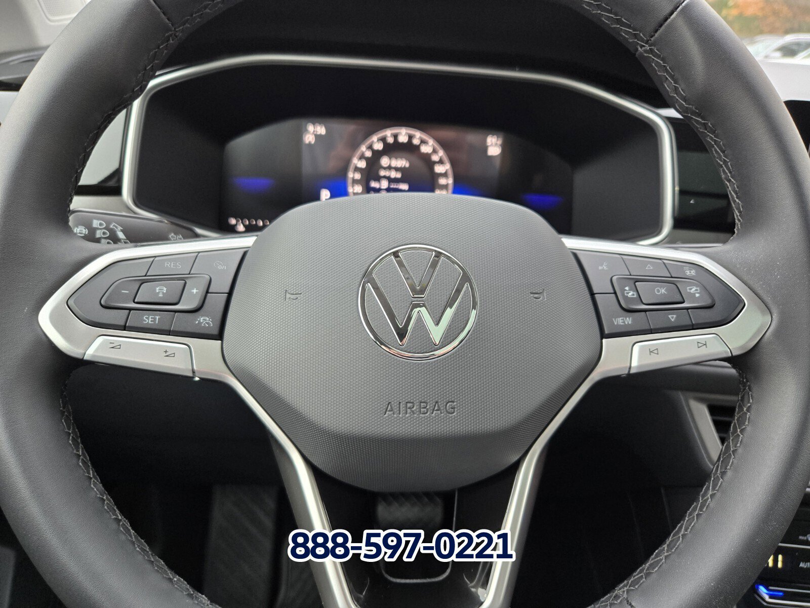 New 2026 Volkswagen Taos SE image 19