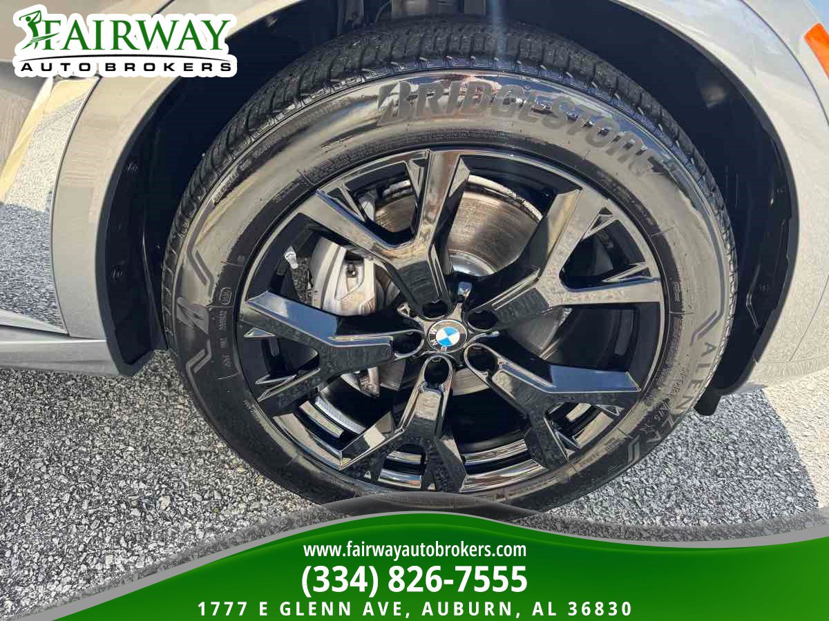 Used 2026 BMW X7 xDrive40i AWD/4WD image 37