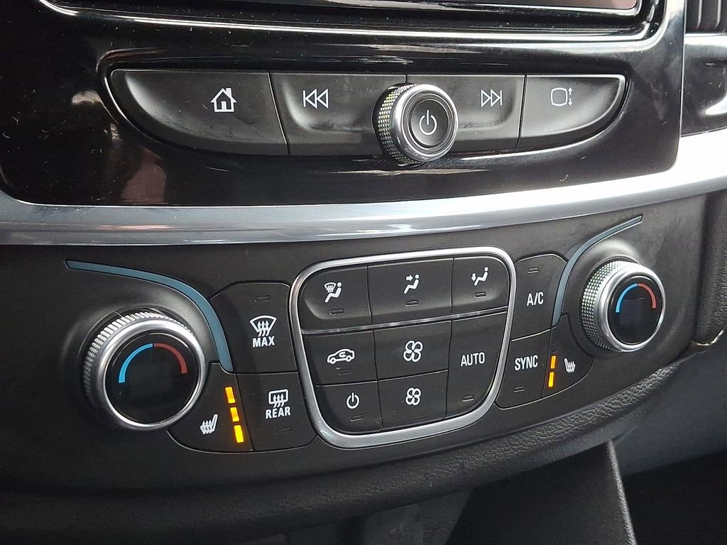 Used 2023 Chevrolet Traverse LT AWD/4WD image 20