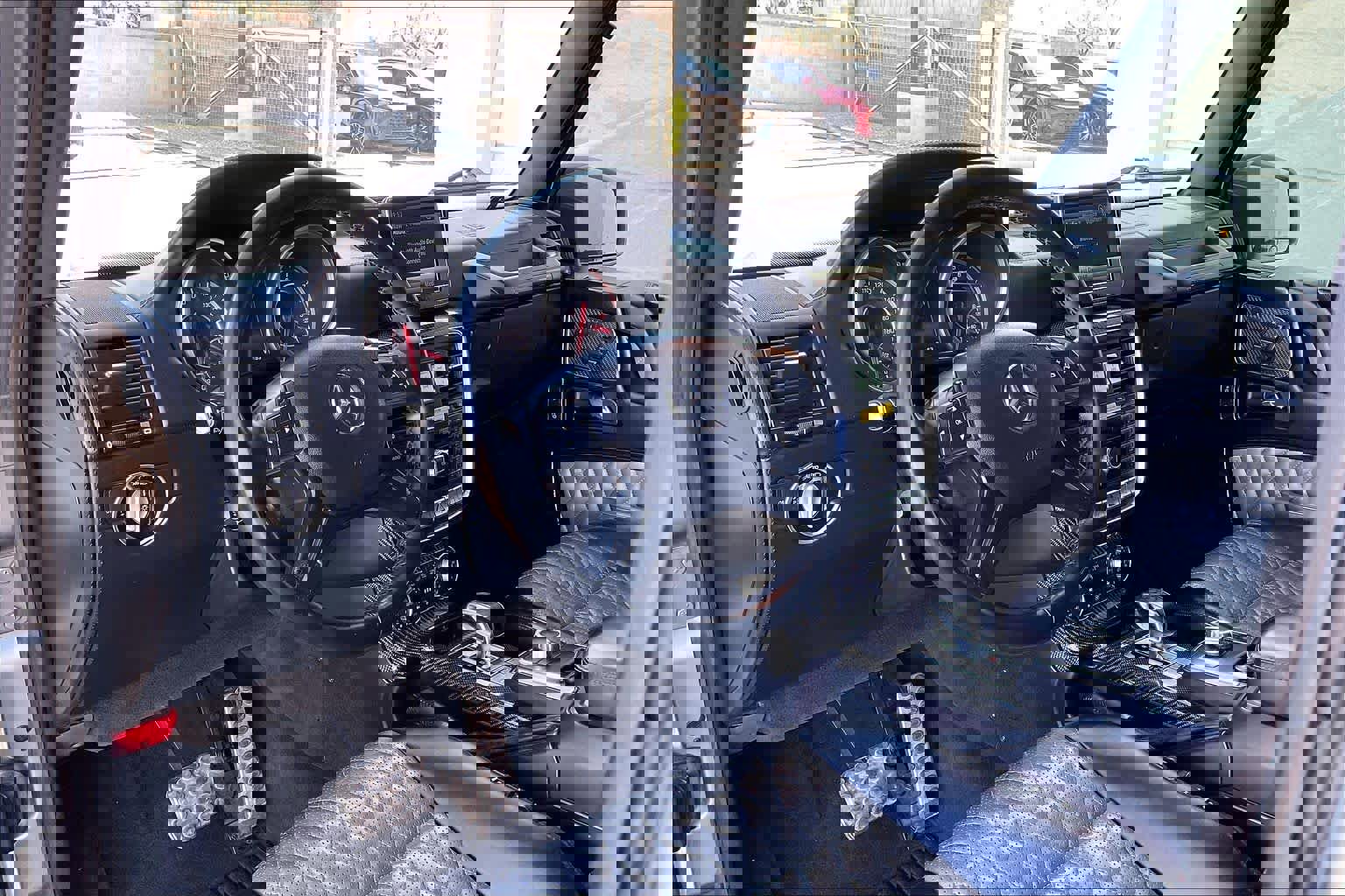 Used 2016 Mercedes-Benz G 63 AMG 4MATIC image 16