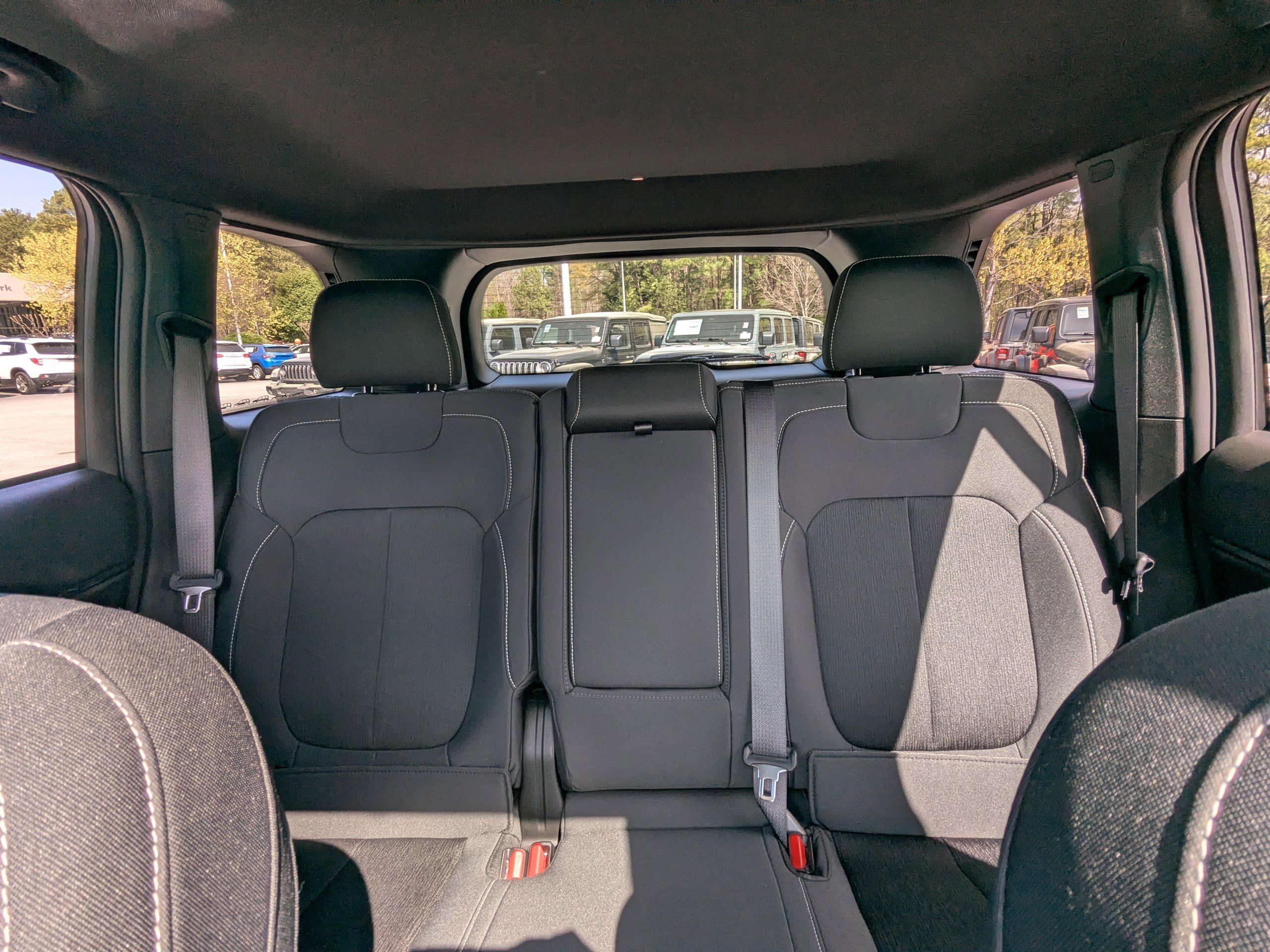 Certified 2025 Jeep Grand Cherokee Laredo X w/ Luxury Tech Group I image 10