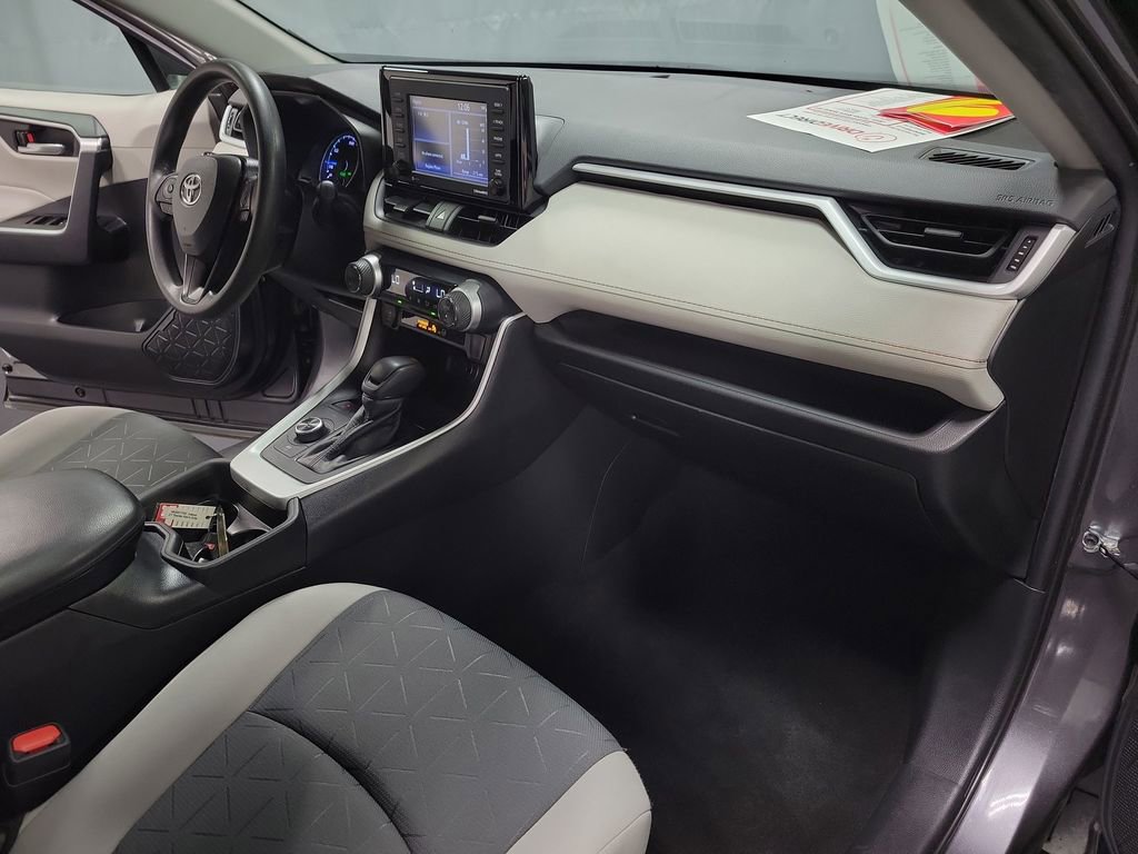 Used 2021 Toyota RAV4 XLE w/ Convenience Package AWD/4WD image 23