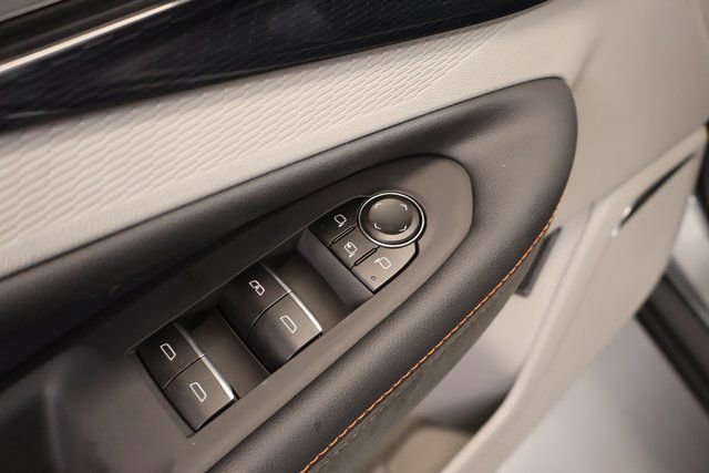 New 2026 Chevrolet Blazer EV SS w/ LPO, Blackout Package image 10