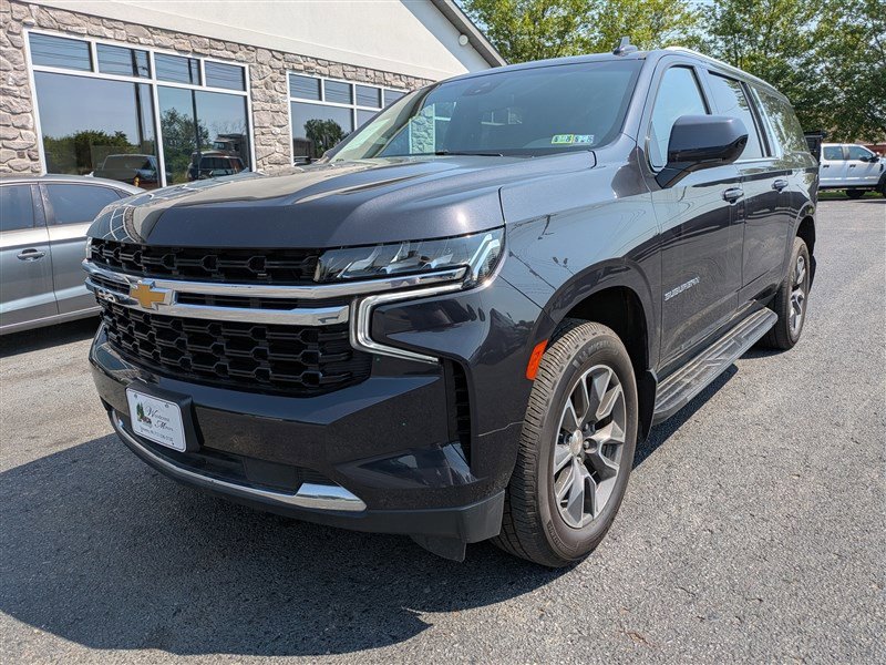 Used 2023 Chevrolet Suburban LS image 2