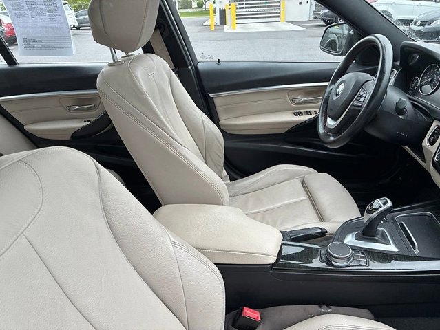Used 2018 BMW 330i xDrive Sedan w/ Convenience Package AWD/4WD image 21