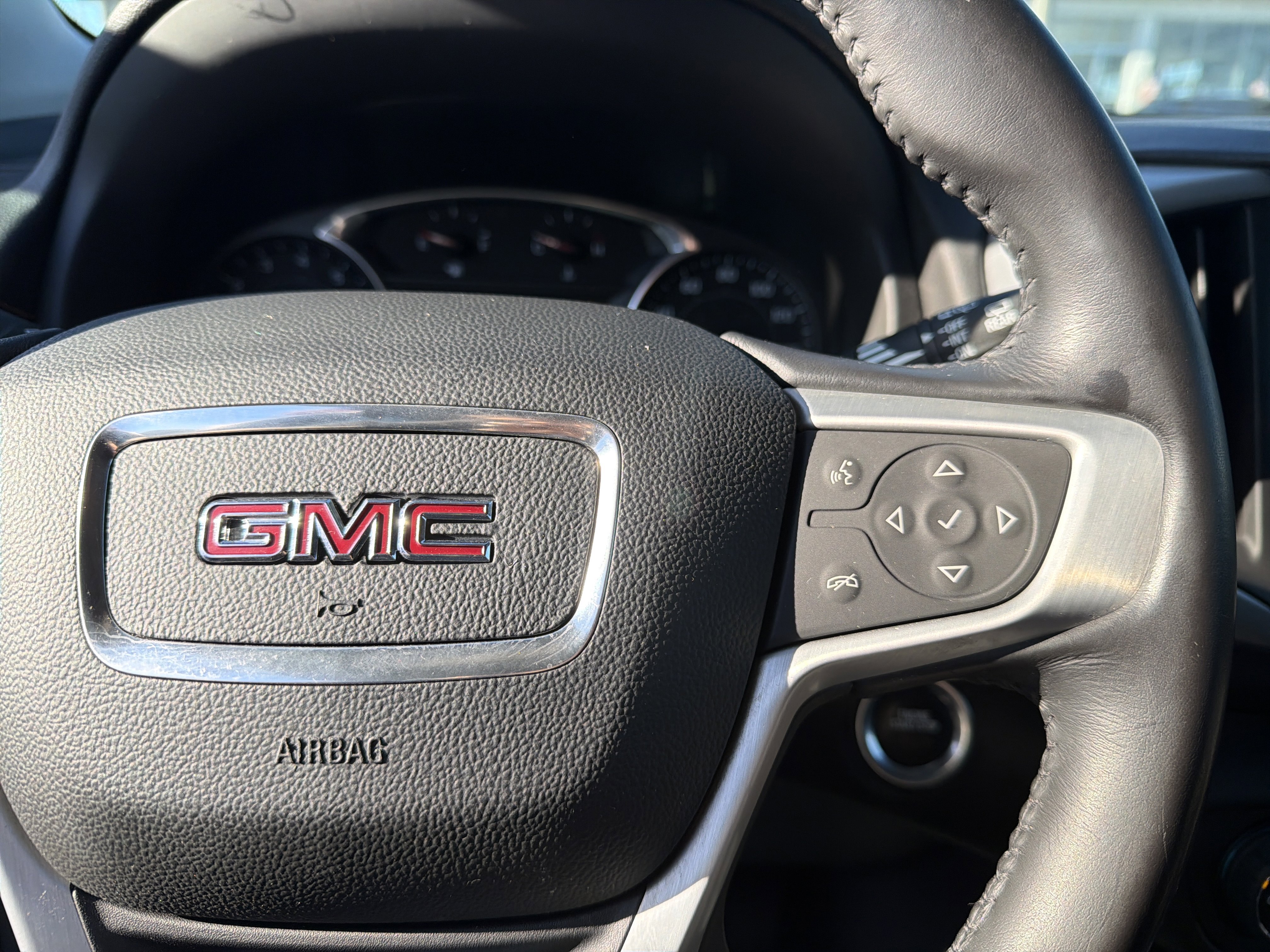 Used 2020 GMC Terrain SLE image 12