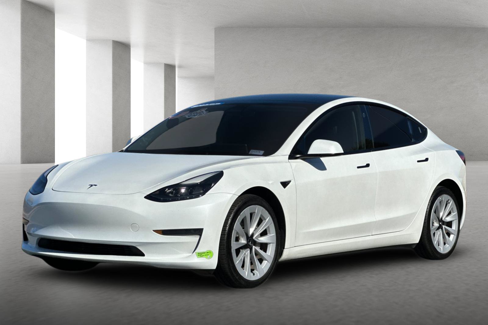 Used 2023 Tesla Model 3 Standard Range RWD image 8