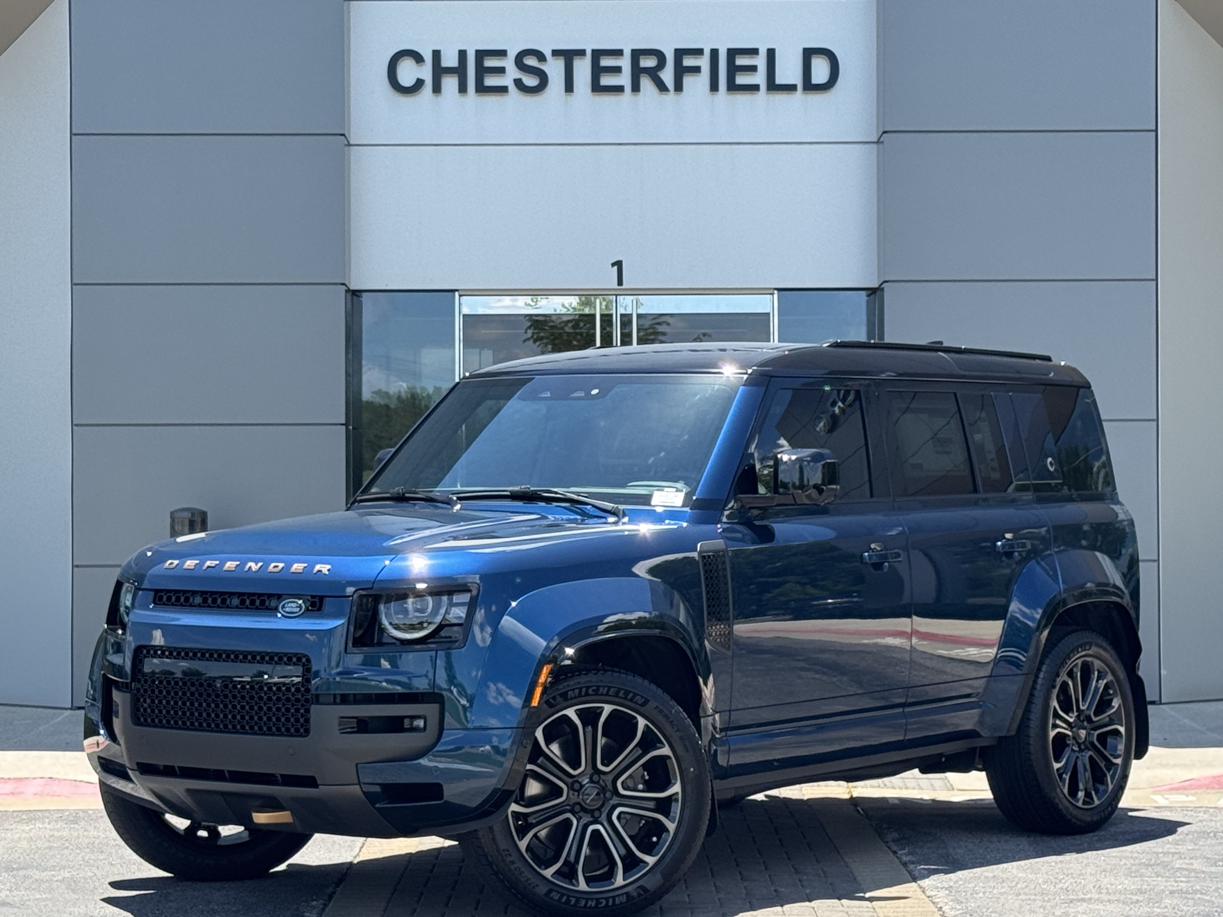 New 2026 Land Rover Defender 110 OCTA AWD/4WD image 1