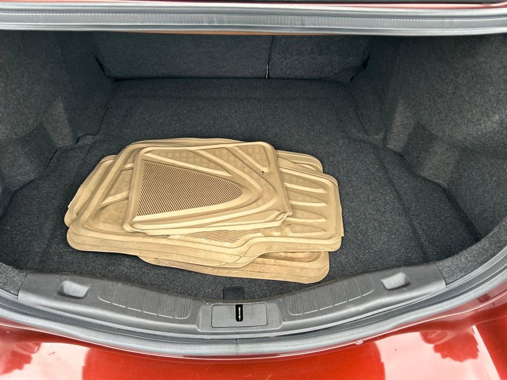 Used 2016 Ford Fusion SE w/ Equipment Group 202A image 16