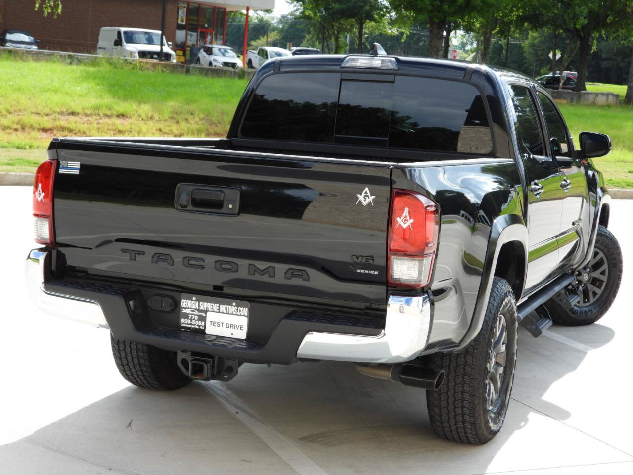 Used 2022 Toyota Tacoma SR5 RWD image 12