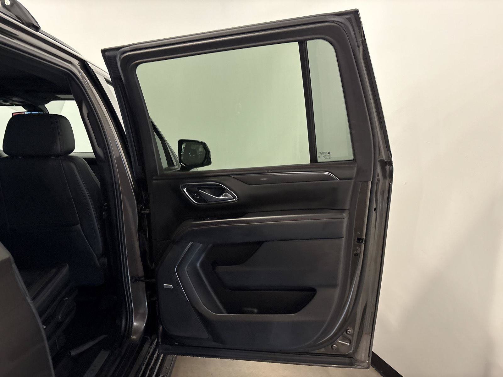 Used 2021 Chevrolet Suburban RST w/ Luxury Package AWD/4WD image 50