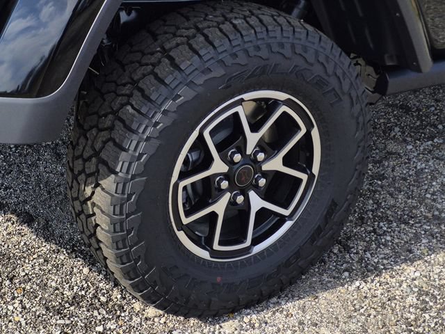 New 2026 Jeep Gladiator Rubicon w/ Steel Power Dome Hood Package AWD/4WD image 10