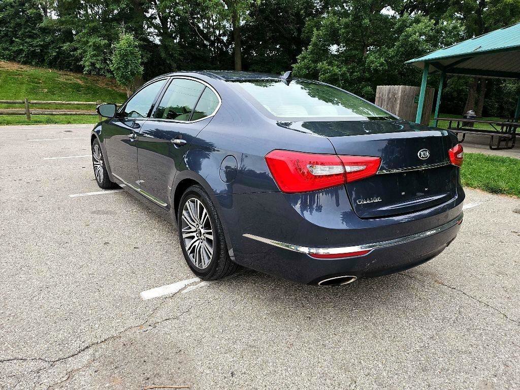 Used 2014 Kia Cadenza Premium FWD image 7