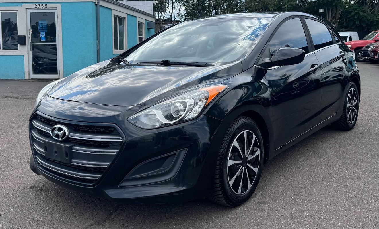 Used 2017 Hyundai Elantra GT FWD image 7