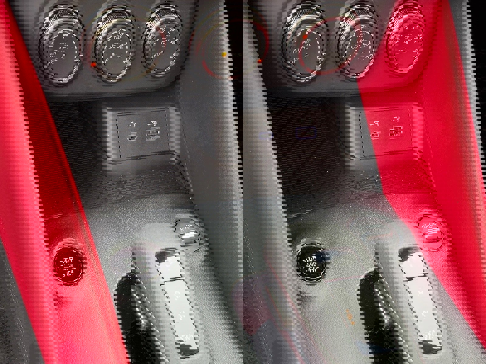 Certified 2024 Nissan Z Performance w/ Floor Mat Package image 23