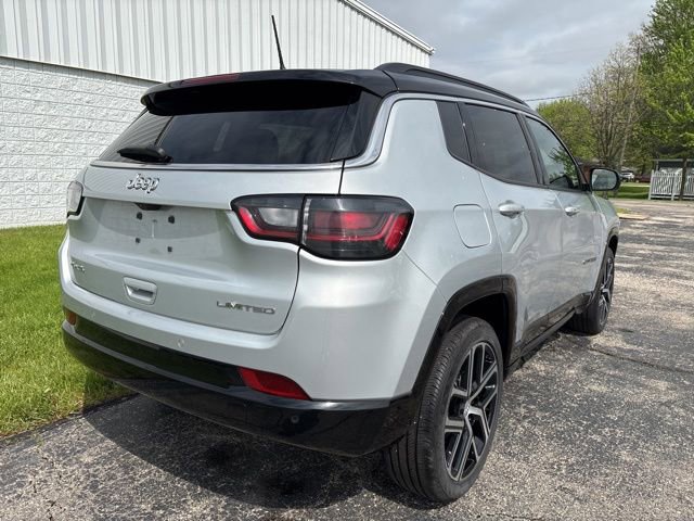 Used 2024 Jeep Compass Limited w/ Elite Group AWD/4WD image 13