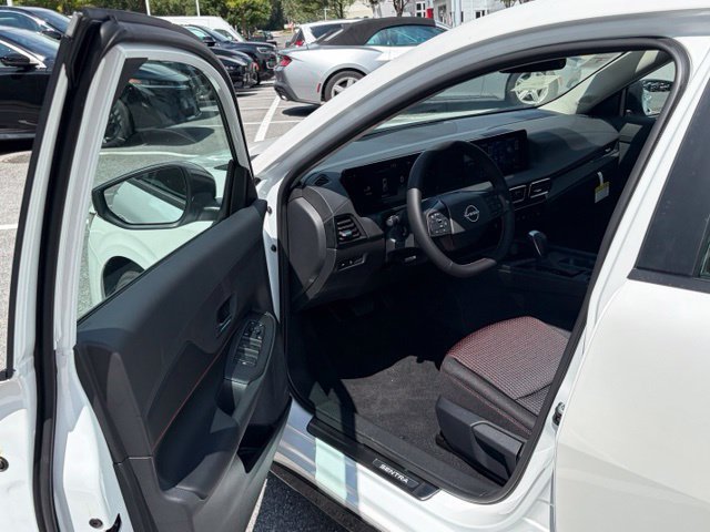 New 2027 Nissan Sentra SR w/ SR All Weather Package FWD image 14