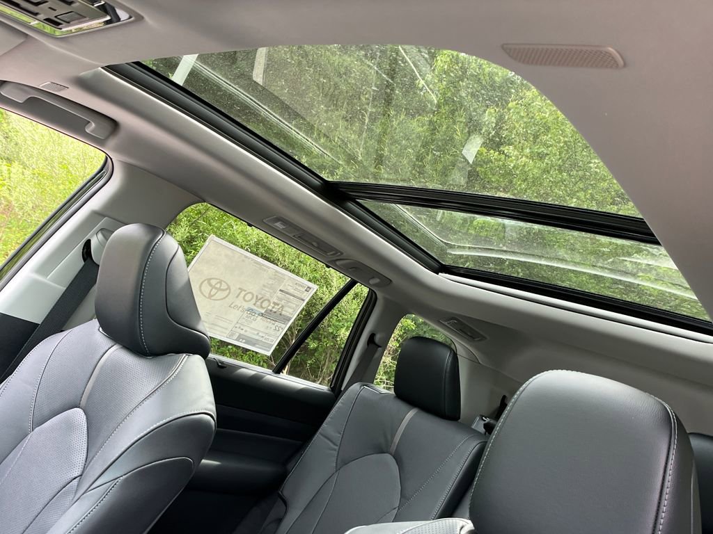 New 2026 Toyota Grand Highlander AWD image 22