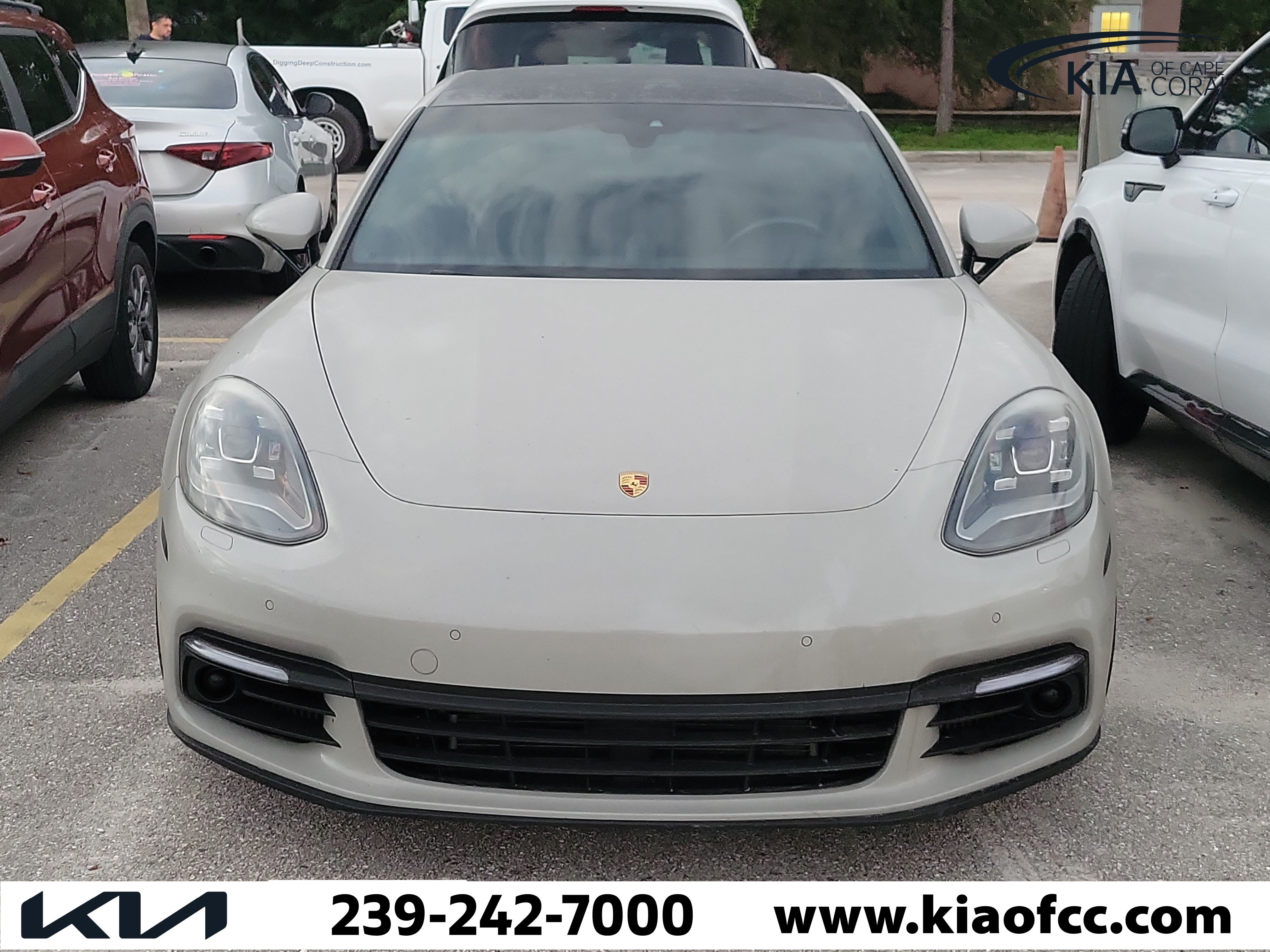 Used 2018 Porsche Panamera 4S AWD/4WD image 3