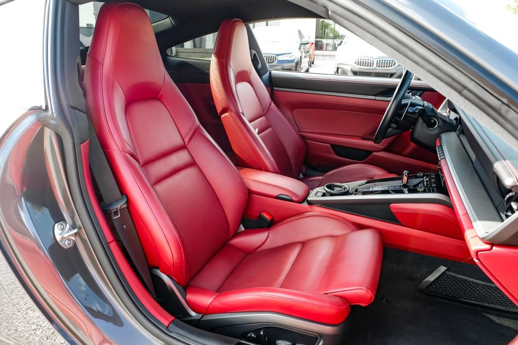 Used 2023 Porsche 911 Carrera RWD image 28