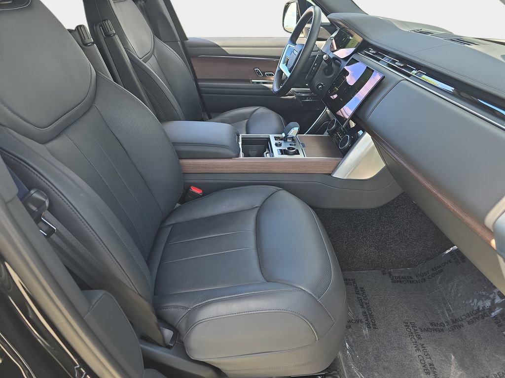 Certified 2023 Land Rover Range Rover SE image 10