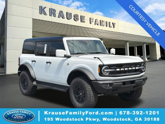 New 2026 Ford Bronco Outer Banks w/ Sasquatch Package