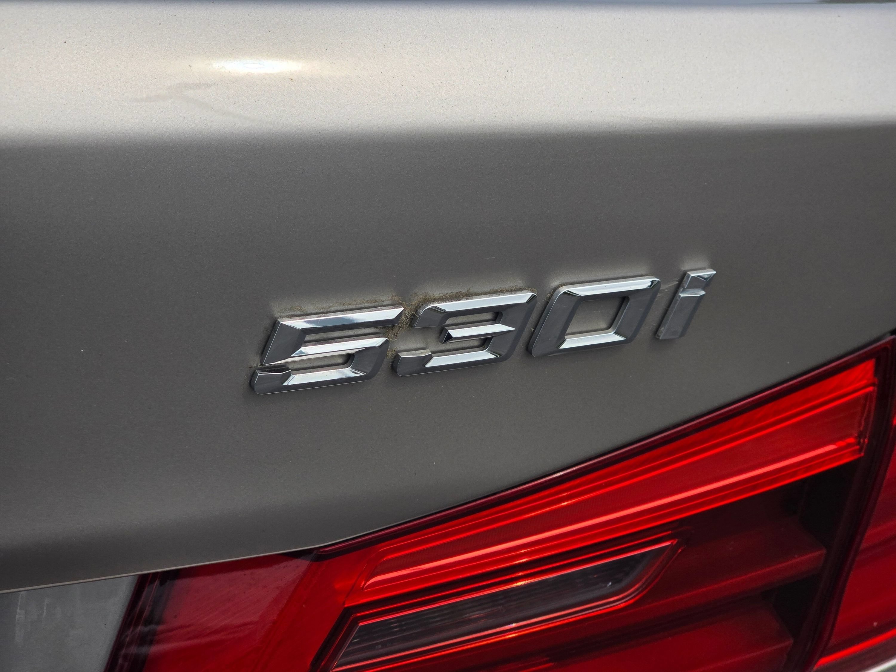 Used 2017 BMW 530i RWD image 31