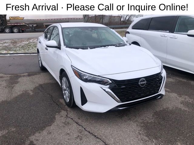 Used 2024 Nissan Sentra S image 2