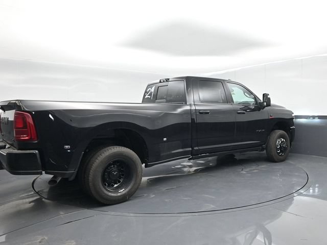 New 2026 RAM 3500 Laramie AWD/4WD image 8