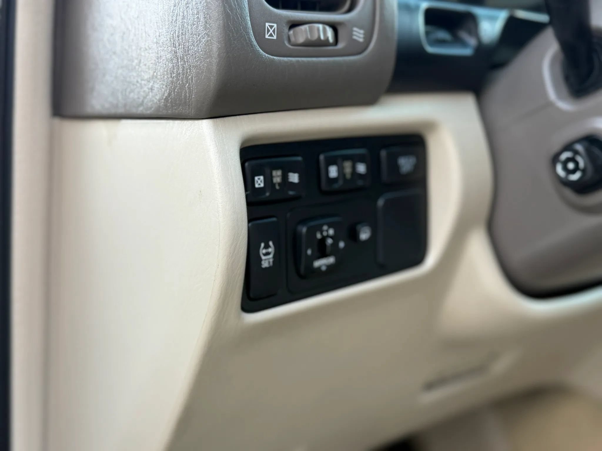 Used 2006 Lexus LX 470 4WD image 20