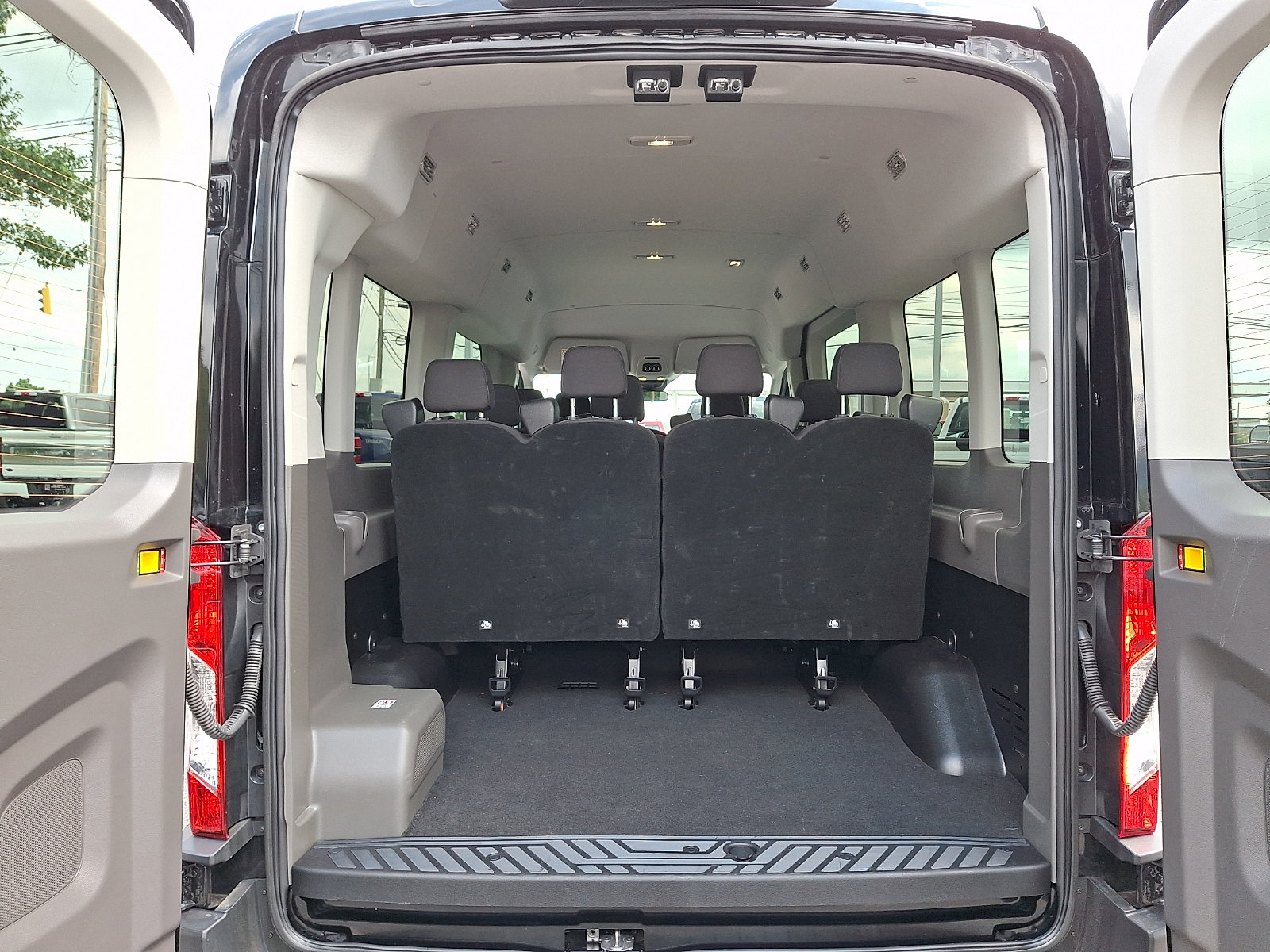Certified 2025 Ford Transit 350 XLT RWD image 30
