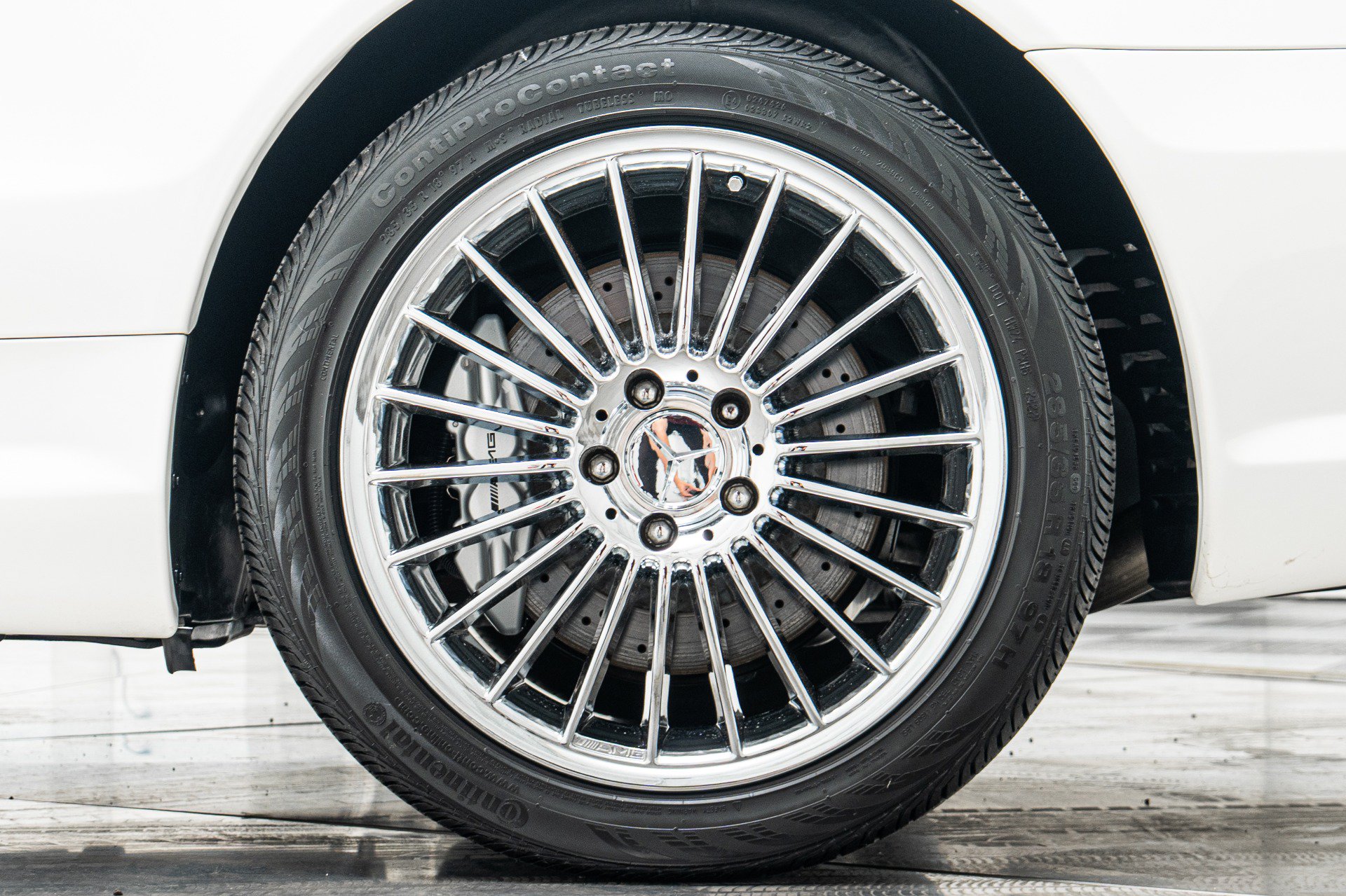 Used 2005 Mercedes-Benz SL 55 AMG image 11