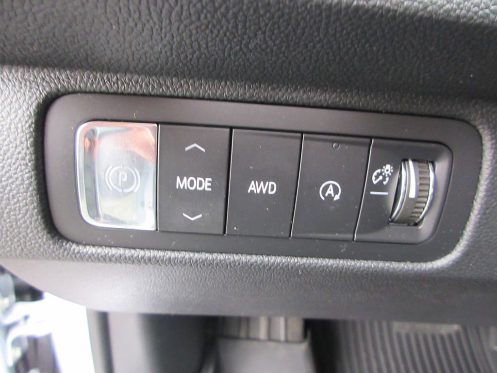 New 2026 Chevrolet Traverse LT w/ Sun and Wheel Package image 22