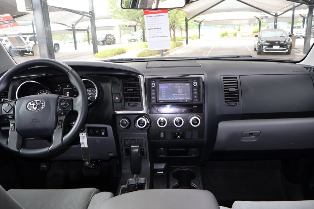 Used 2019 Toyota Sequoia SR5 AWD/4WD image 23
