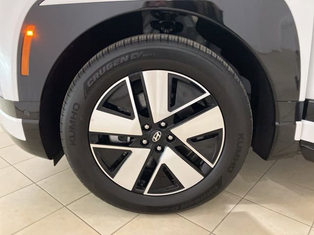 Used 2026 Hyundai Ioniq 9 SEL image 32