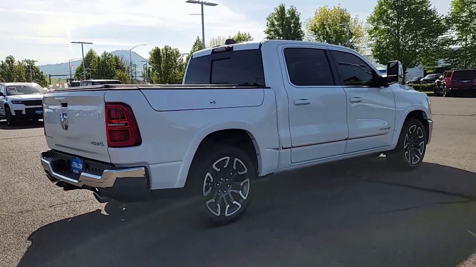 Used 2025 RAM 1500 Limited AWD/4WD image 8