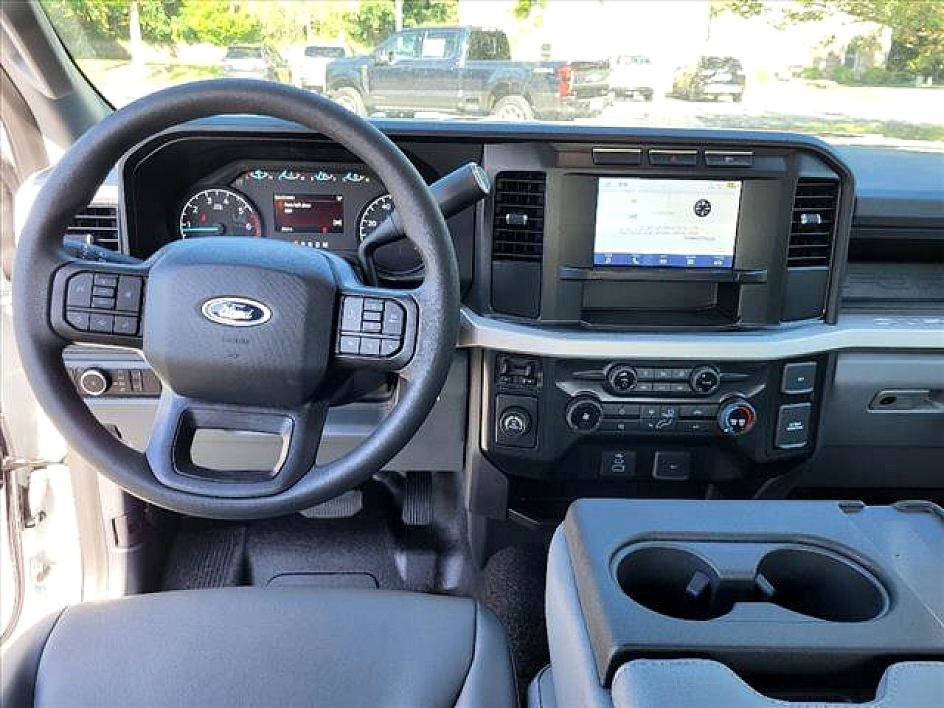 New 2023 Ford F250 XL w/ XL Chrome Package image 29