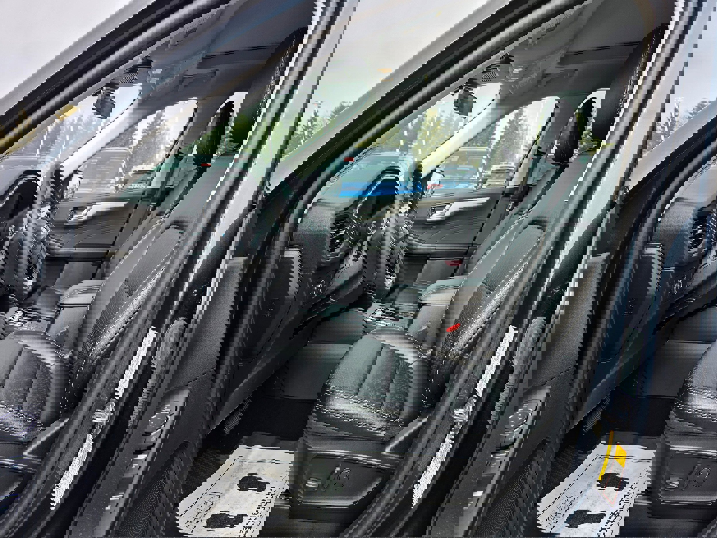 Certified 2022 Ford Escape SEL image 18