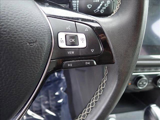 Used 2021 Volkswagen Tiguan SE w/ Panoramic Sunroof Package AWD/4WD image 16