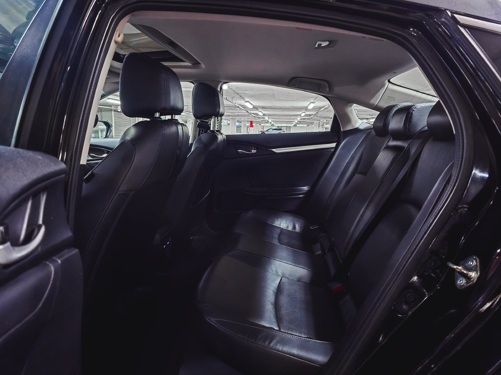 Used 2016 Honda Civic Touring image 19