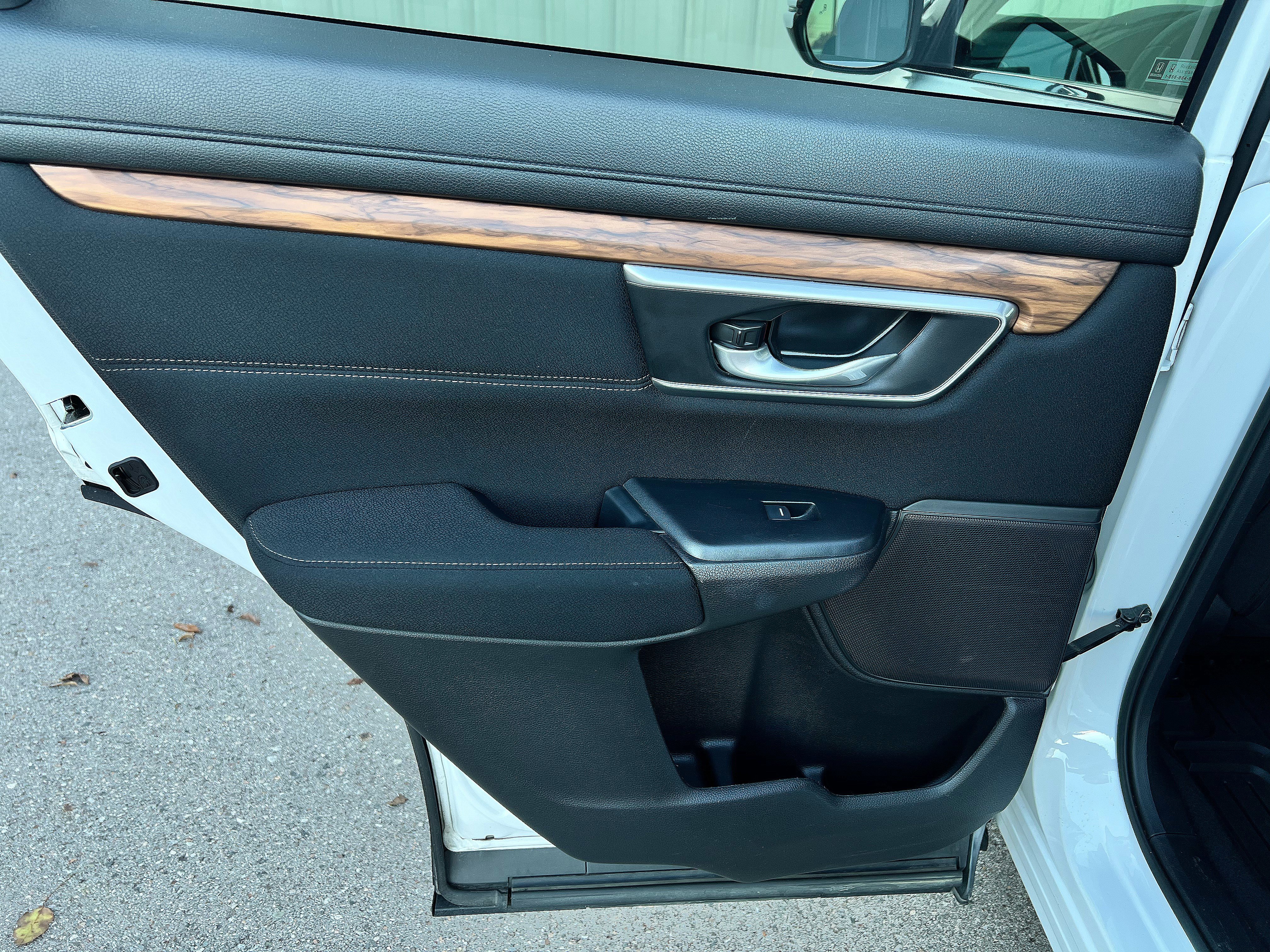 Used 2020 Honda CR-V EX image 19