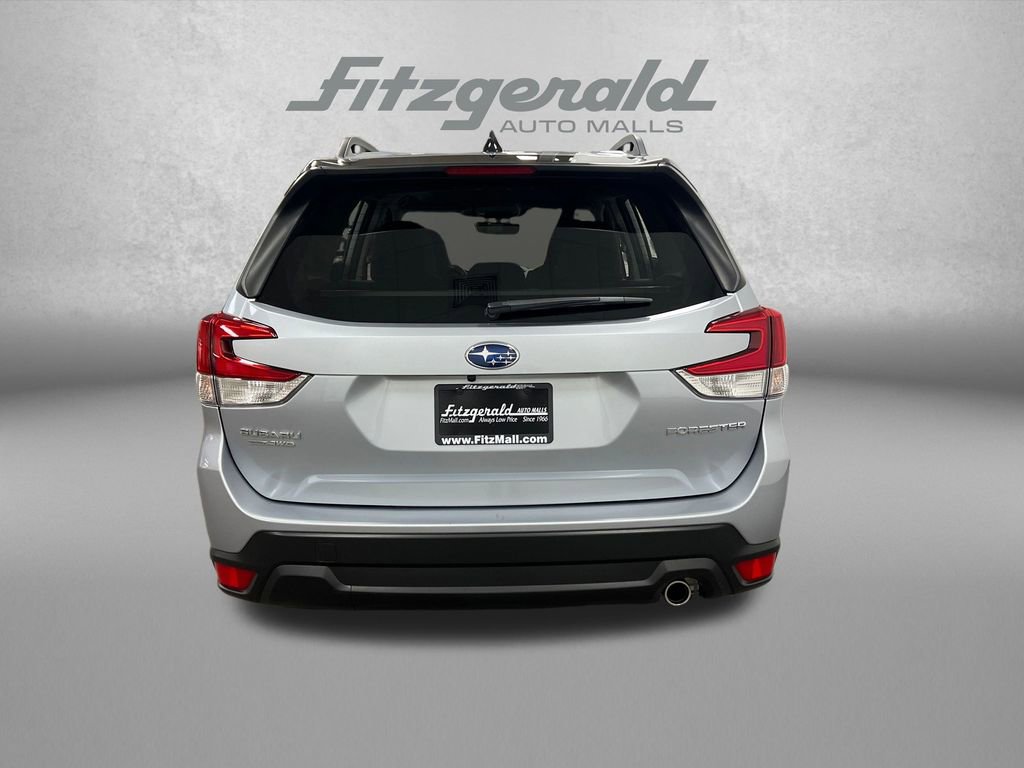 Used 2024 Subaru Forester Limited AWD/4WD image 4