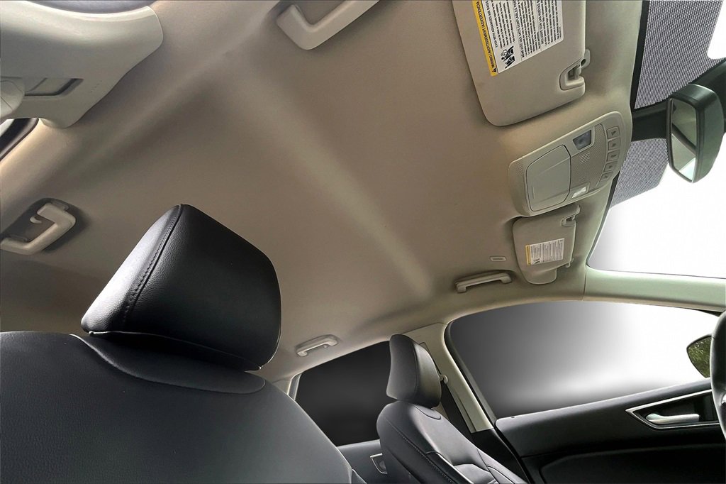 Used 2024 Ford Edge SEL image 22