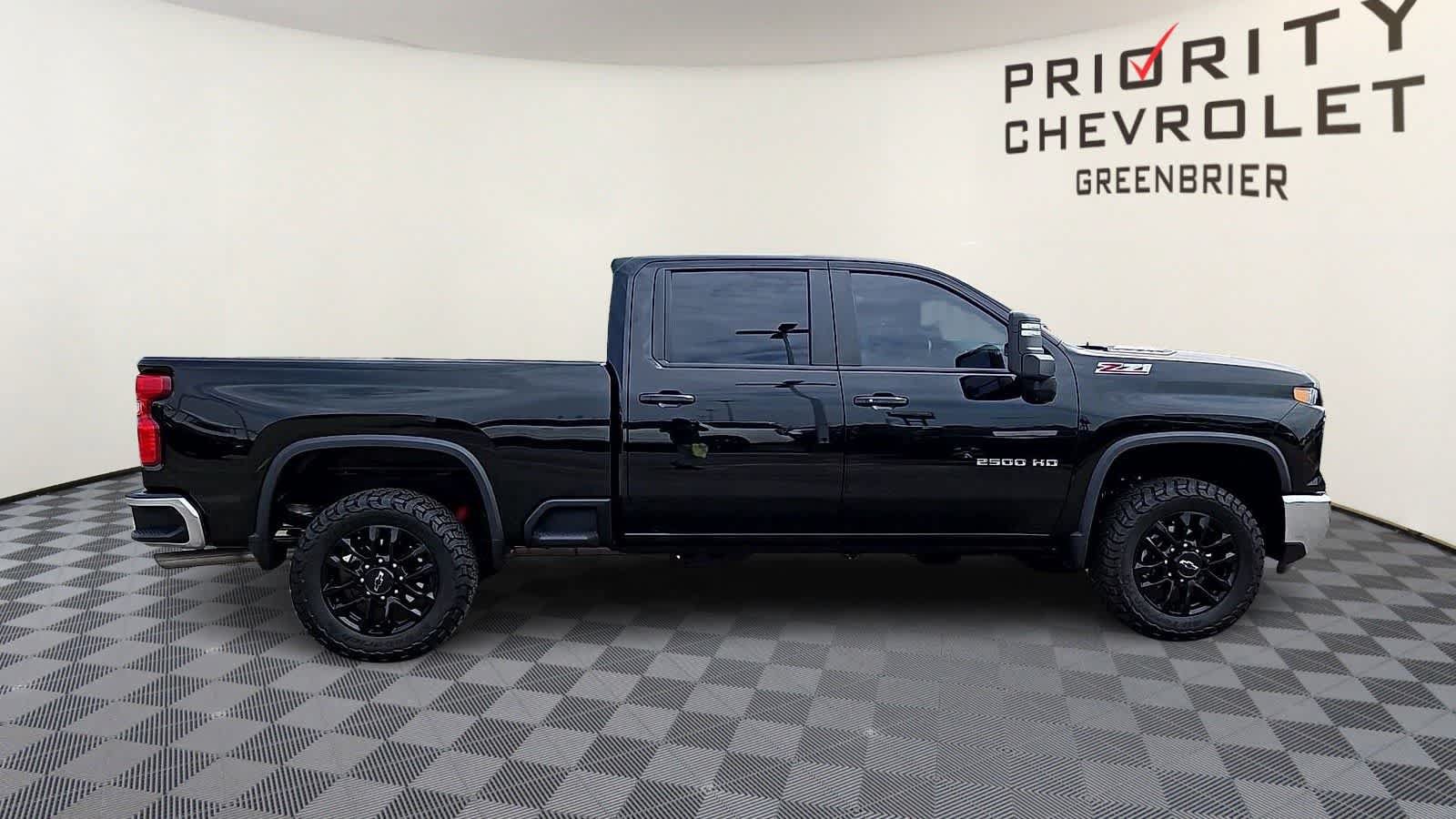 Used 2025 Chevrolet Silverado 2500 LT w/ All Star Edition AWD/4WD image 9